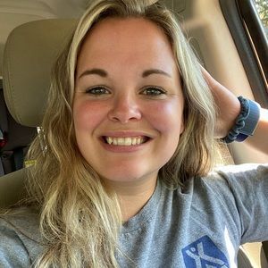 Meet your Posher, Dakotah